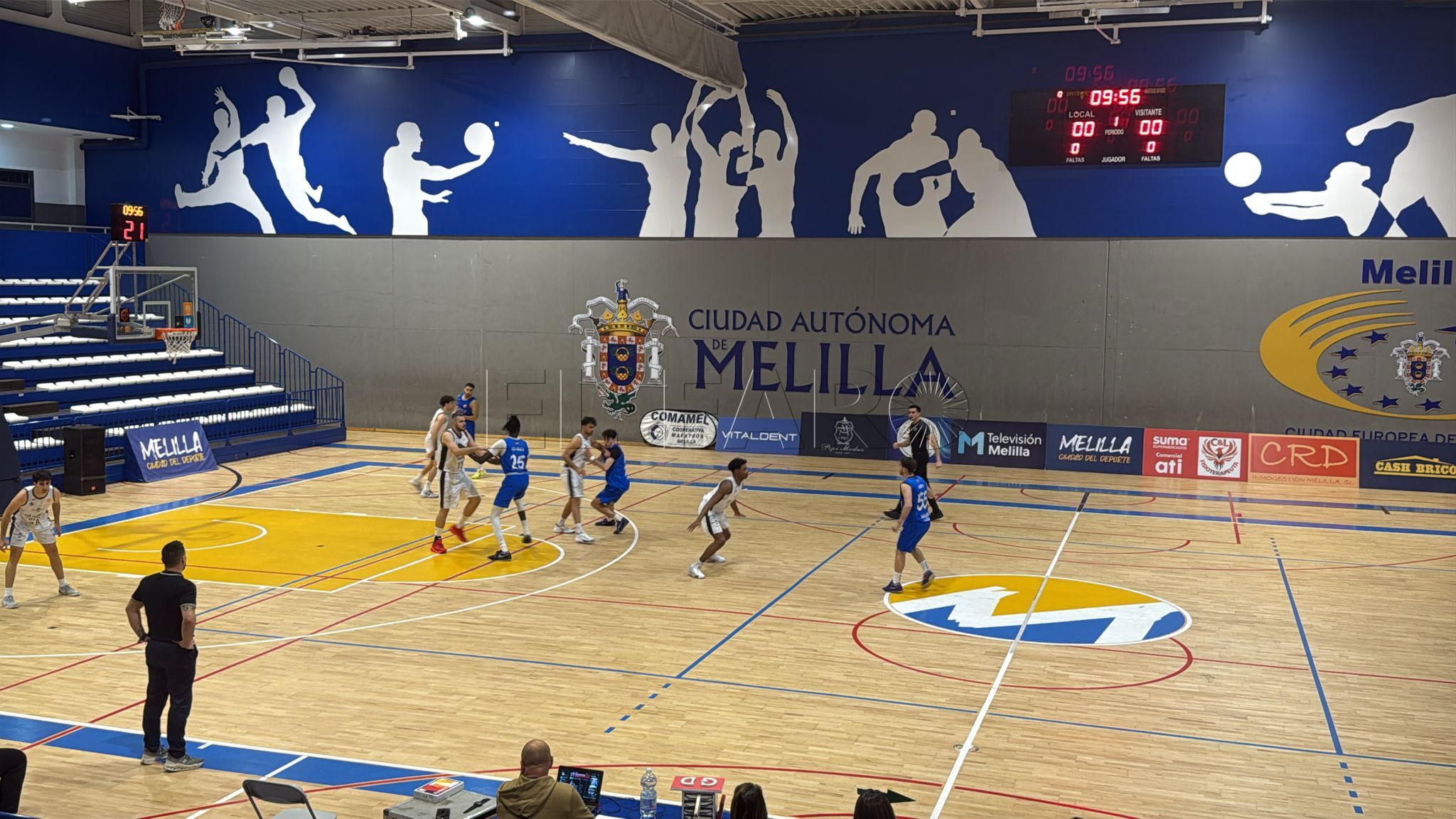 El MCD Enrique Soler barre de la pista al cuadro del Salliver