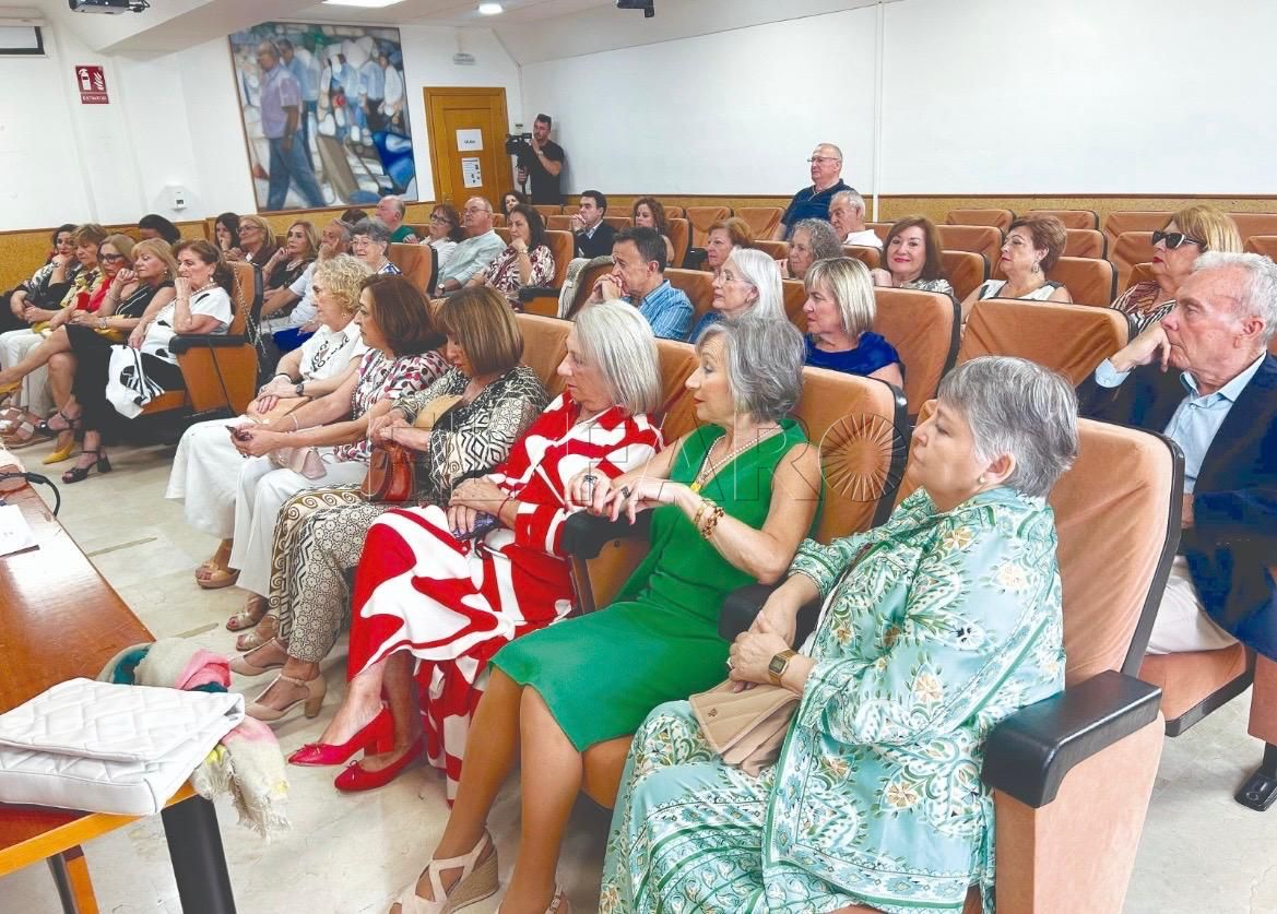 APFA celebrará sus patronas con la conferencia 'La gestión en el servicio nacional de salud'