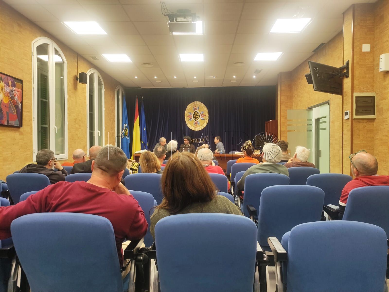 Encuentro literario en la UNED Melilla. -AGC-