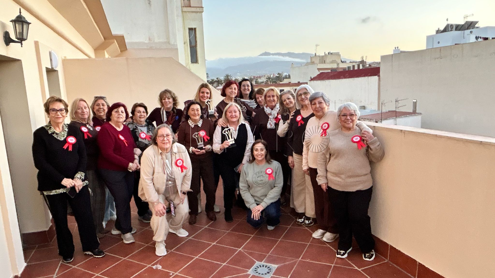 Agrupación Amas de Casa Rusadir durante el concurso de postres de Semana Santa el pasado 18 de marzo. -Cedida por Loriente-