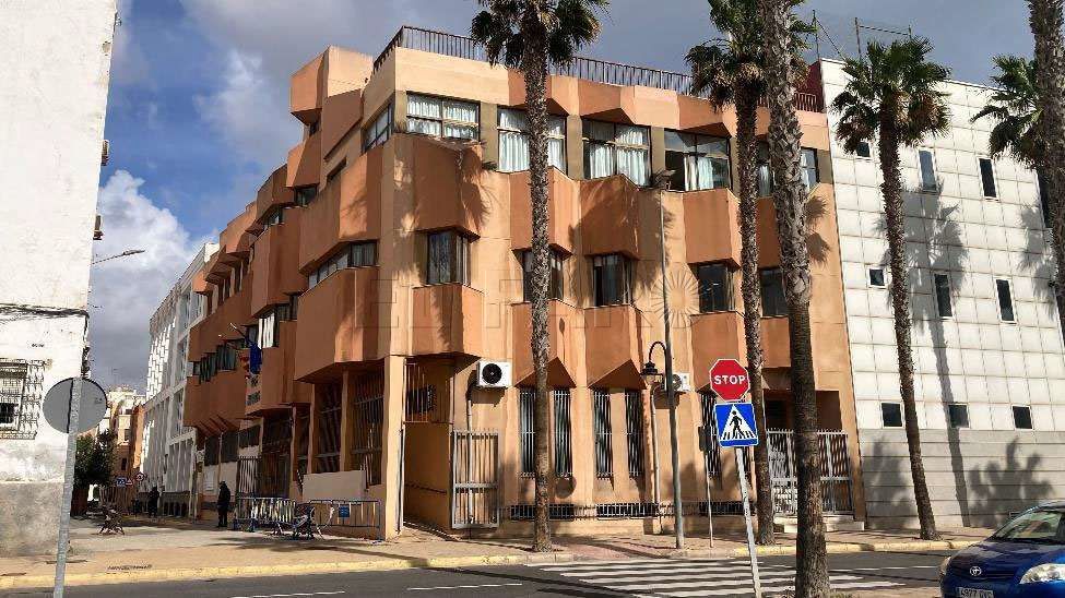 Entrada del Aula de Mayores.