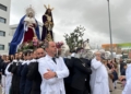 Una marea de devotos sigue al Cautivo y a la Virgen del Rocío en su traslado
