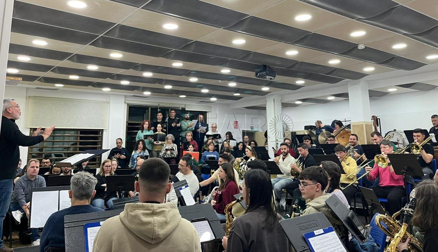 Asbanor en un ensayo dirigido por Salvador Bellido. -Cedida por Sergio Rincón-