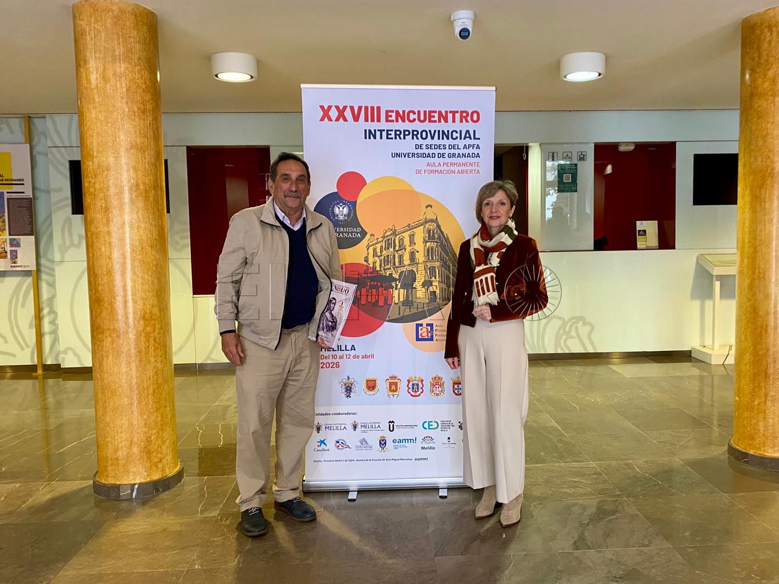 Carmen Enrique y Rafael Reche en el acto de clausura del XXVIII Encuentro Interprovincial del Aula Permanente de Formación Abierta (APFA)