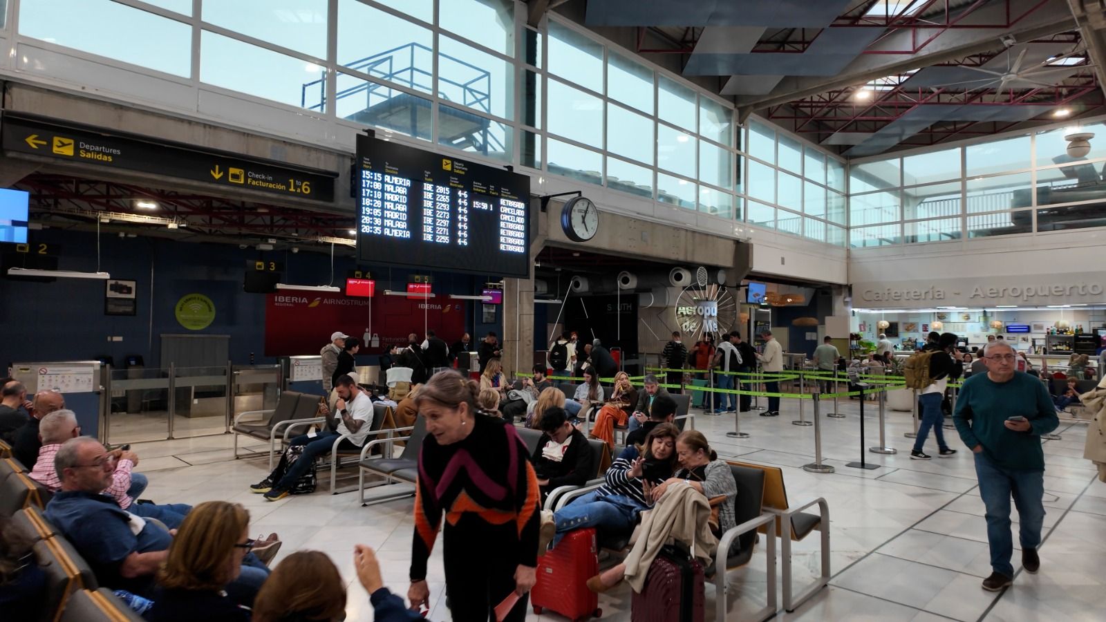 Somos Melilla considera necesario la ampliación del aeropuerto tras las cancelaciones del fin de semana.