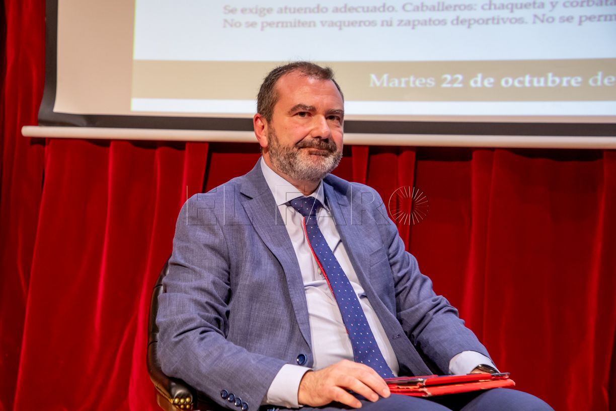 Catedrático Periodismo