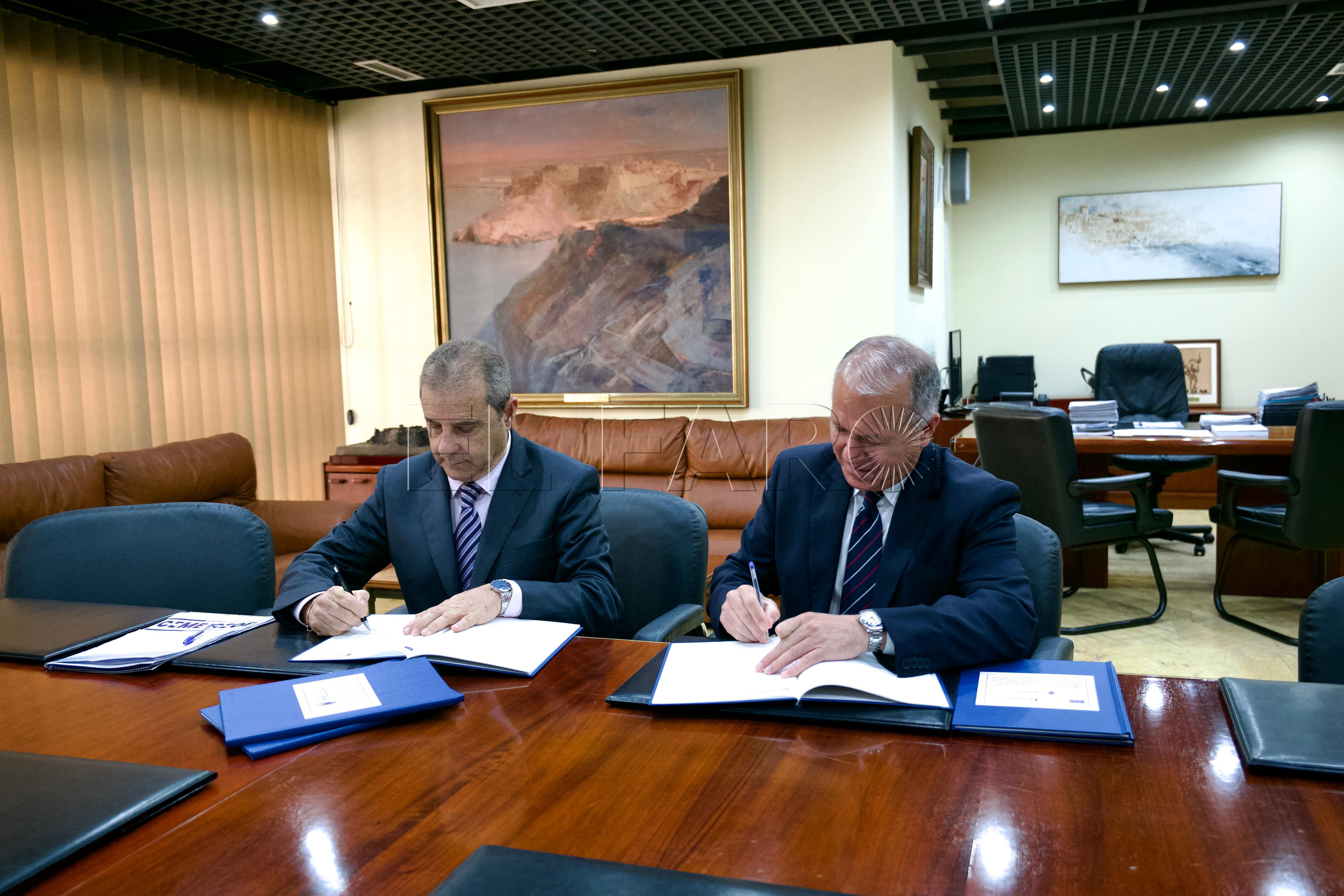 Firma de los tres convenios entre la CEME y la Ciudad.