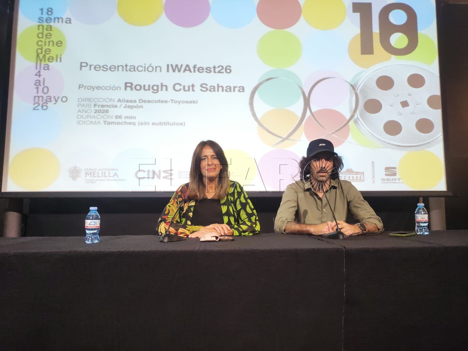 Fadela Mohatar, consejera de Cultura, y Borja Ramón, director del Iwa Fest durante la presentación del evento cultural en el marco de la Semana de Cine de Melilla. -AGC-