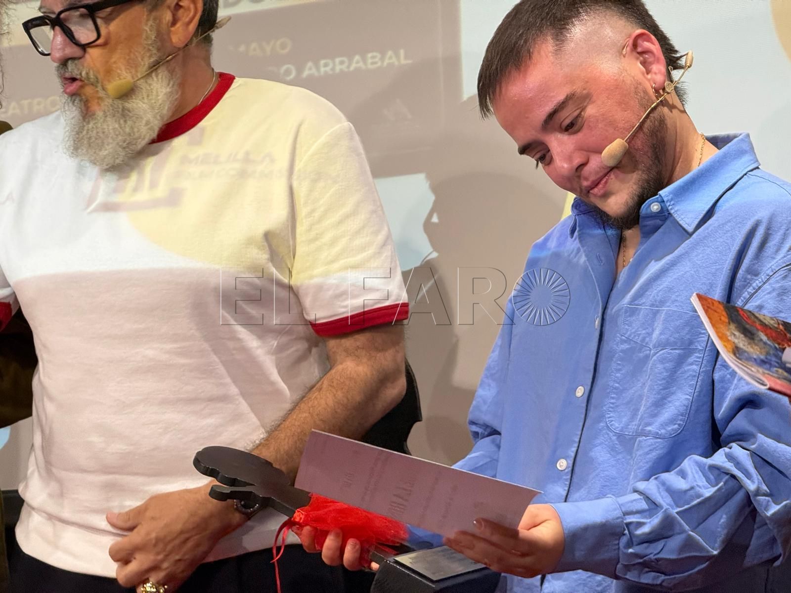 El director y guionista Ian de la Rosa recibe el Premio Falda de Tul Roja en su sexta edición. -AGC-
