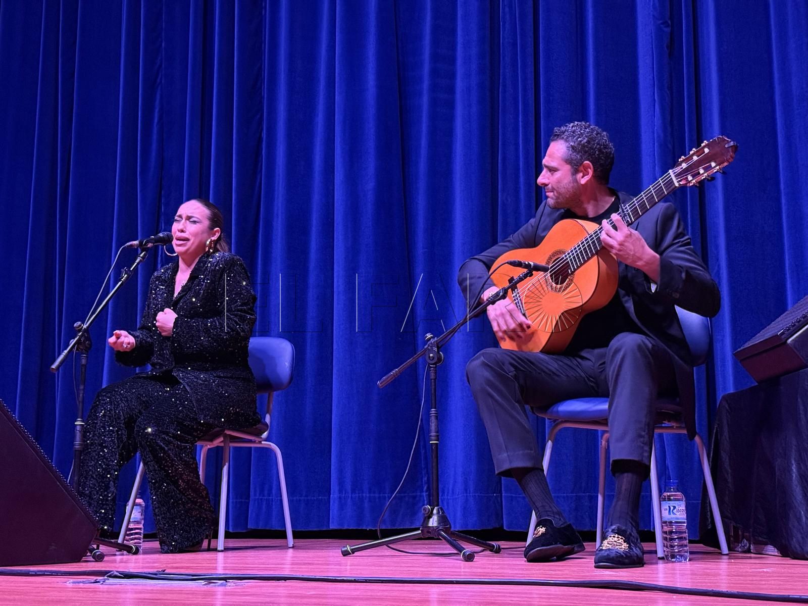 María Terremoto y Diego del Morao en su actuación este jueves en el Salón de Actos de la UNED. -AGC-