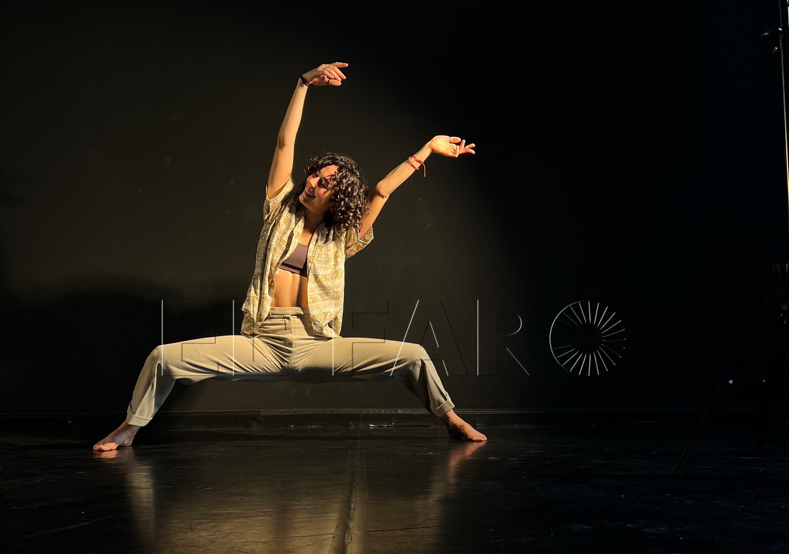 Representación de danza contemporánea por Marina Varem. -Cedida por la directora-