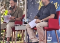 Nathan Mohamed y Jesús Andújar durante la presentación de 'Mi Santa Compaña' en la Feria del Libro de Melilla. -AGC-