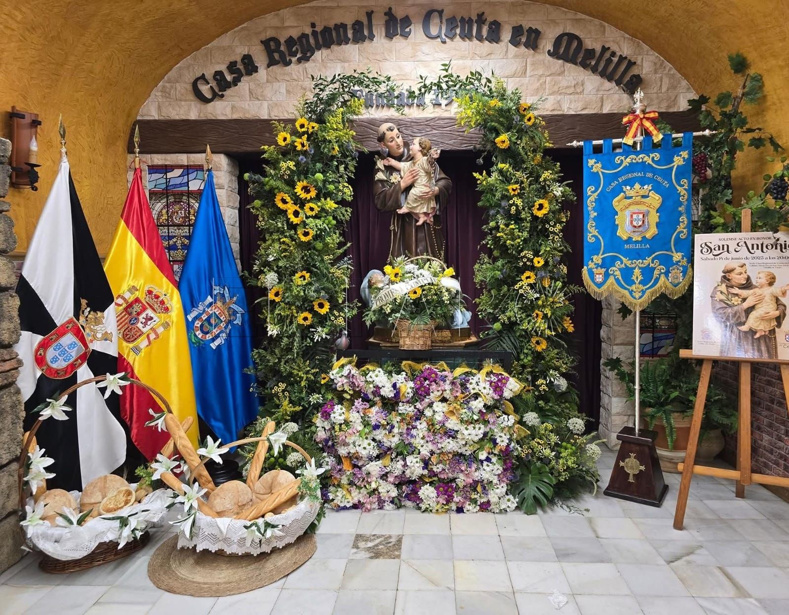 Celebración de año anterior del Día de San Antonio en la Casa de Ceuta en Melilla. -Cedida por Ramón de la Cruz-