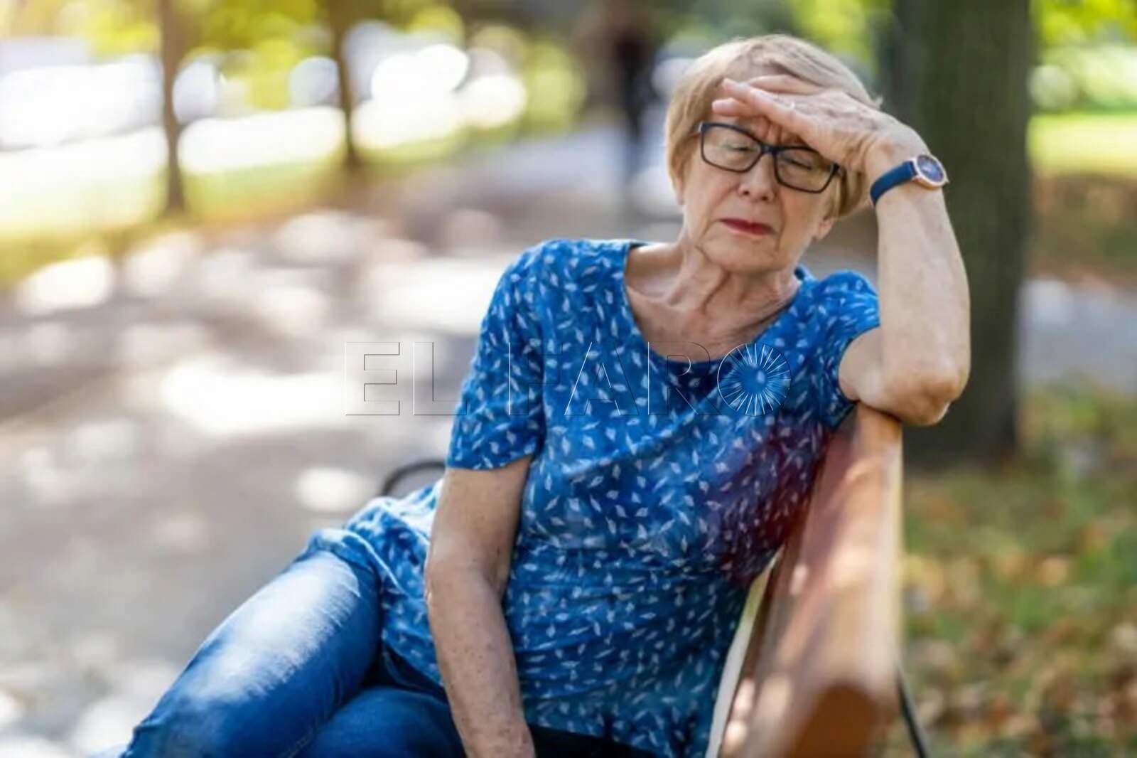 La alimentación y la hidratación es fundamental para evitar un golpe de calor en personas mayores.