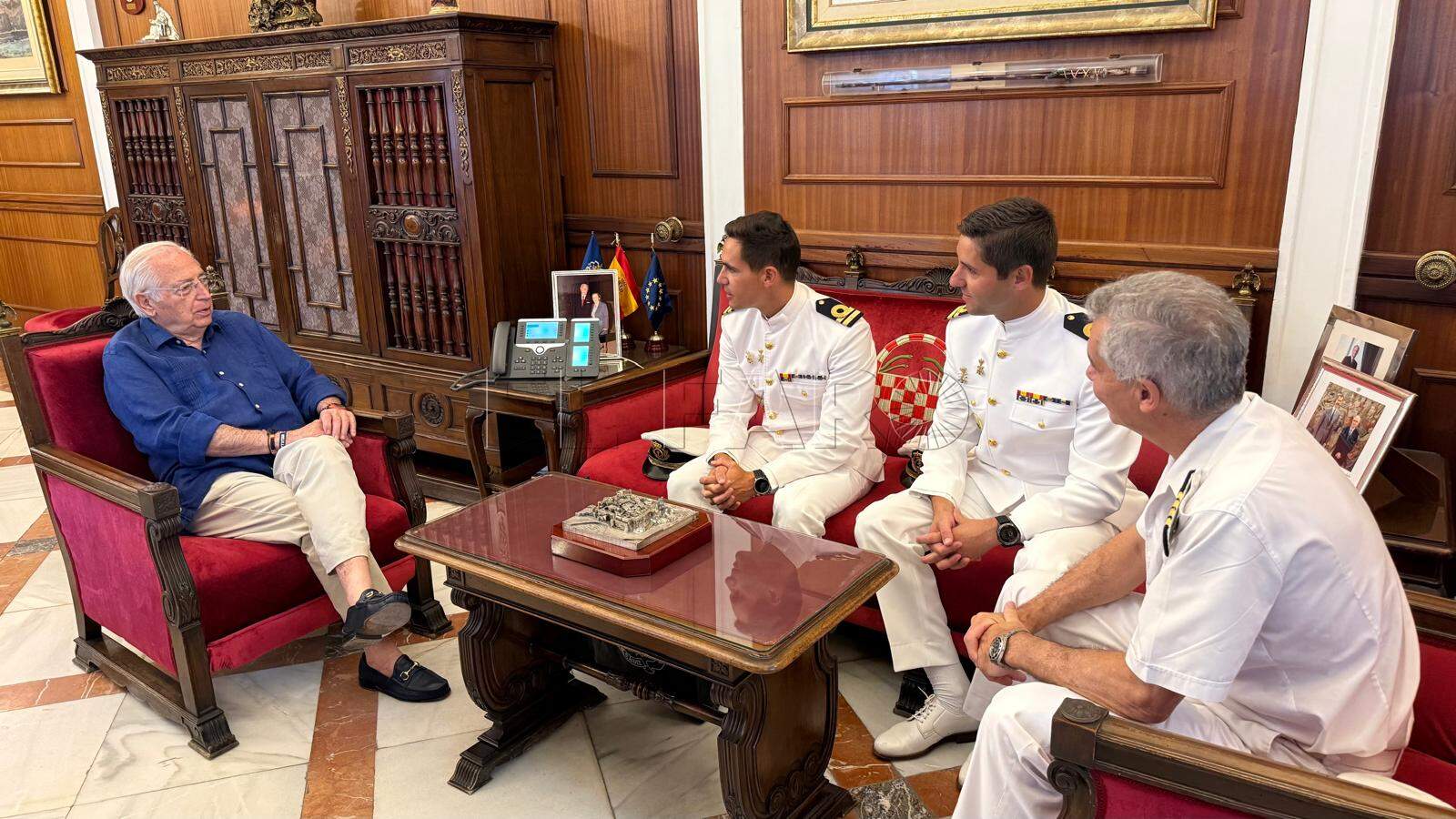 Recepción oficial en el Despacho de la Presidencia