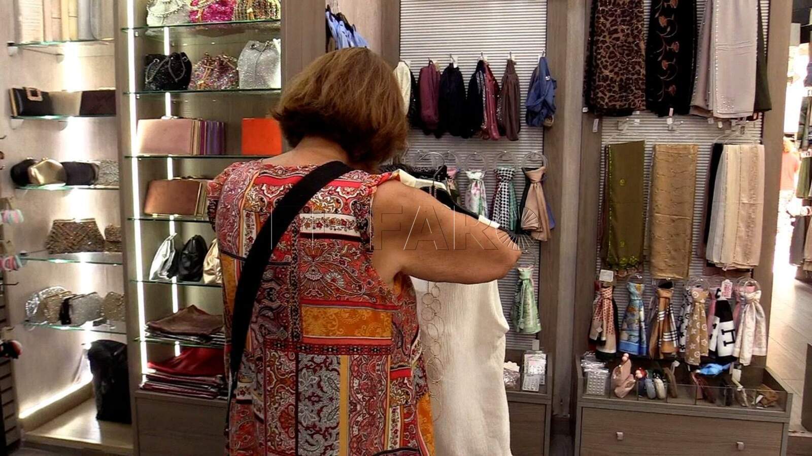 Las melillenses se arreglan en verano pero buscan un estilo más cómodo y relajado