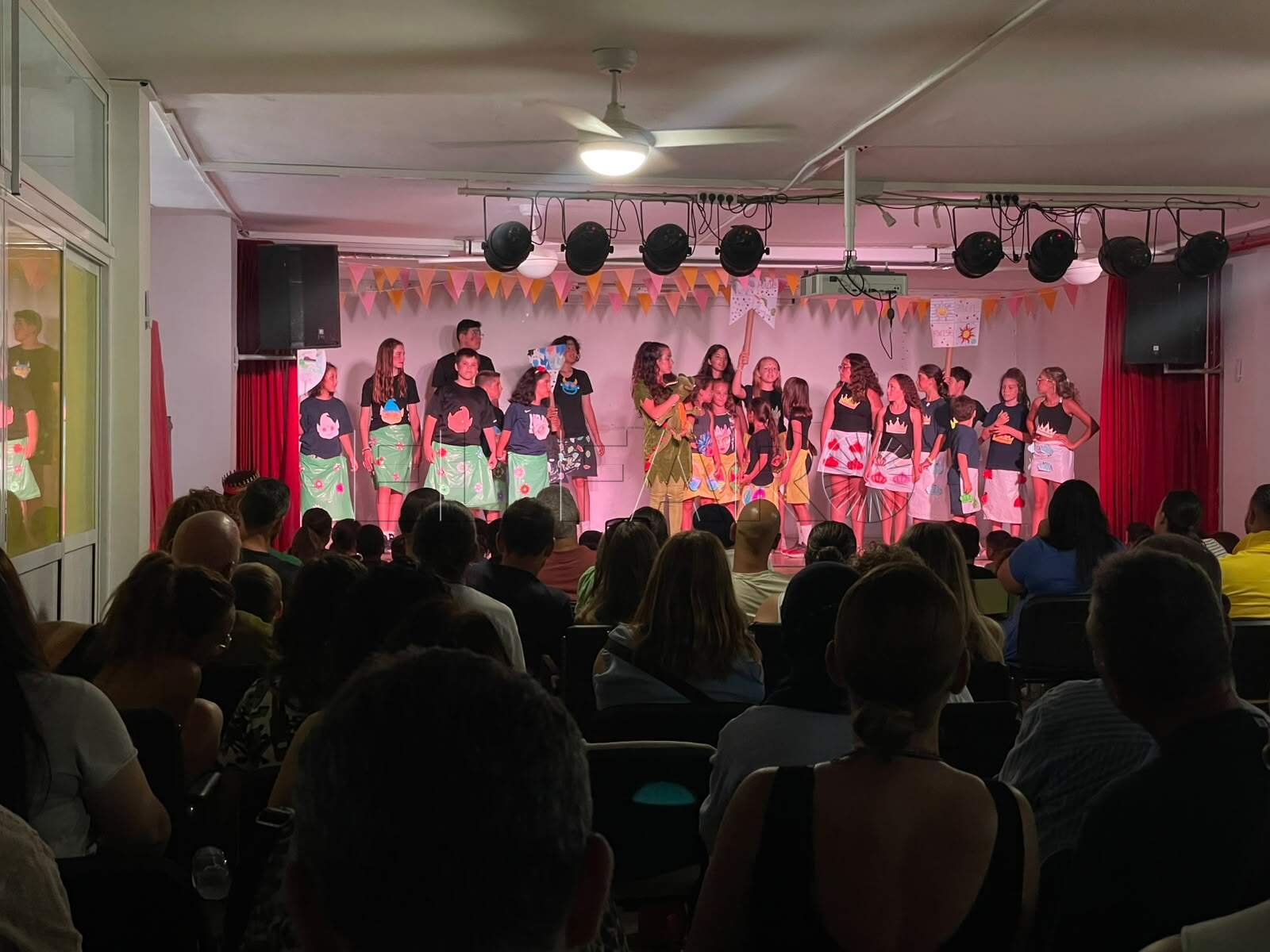 Obra de teatro de fin de la primera quincena del campamento de julio Sibila Teatro. -Cedida por la compañía-