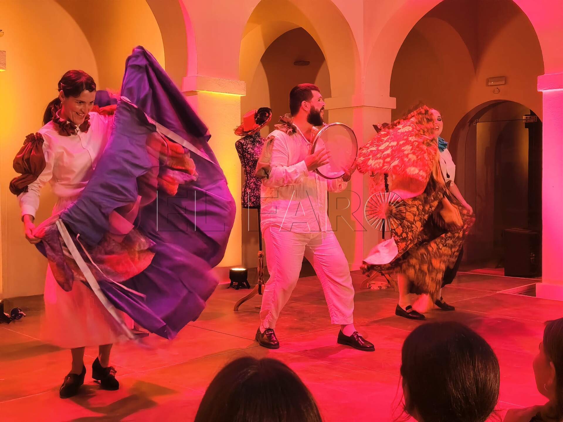 Adaptación de La dama boba de Lope de Vega, propuesta de la compañía Mirrolde Teatro- -AGC-