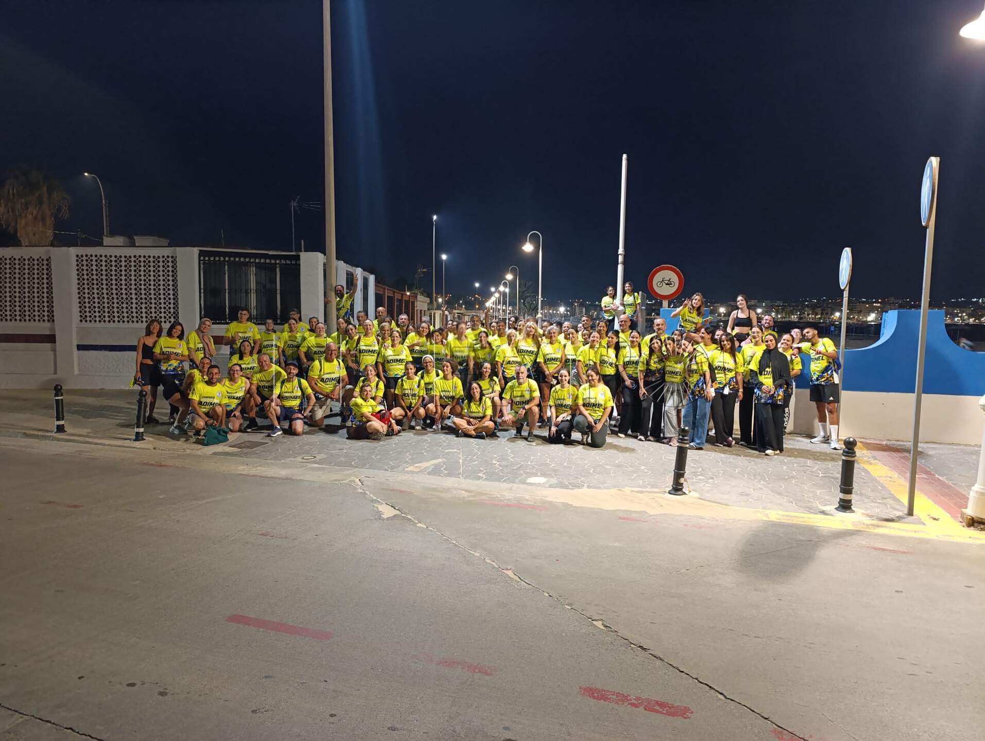 Éxito total de la nueva Caminata Nocturna de Adimel (cedida)