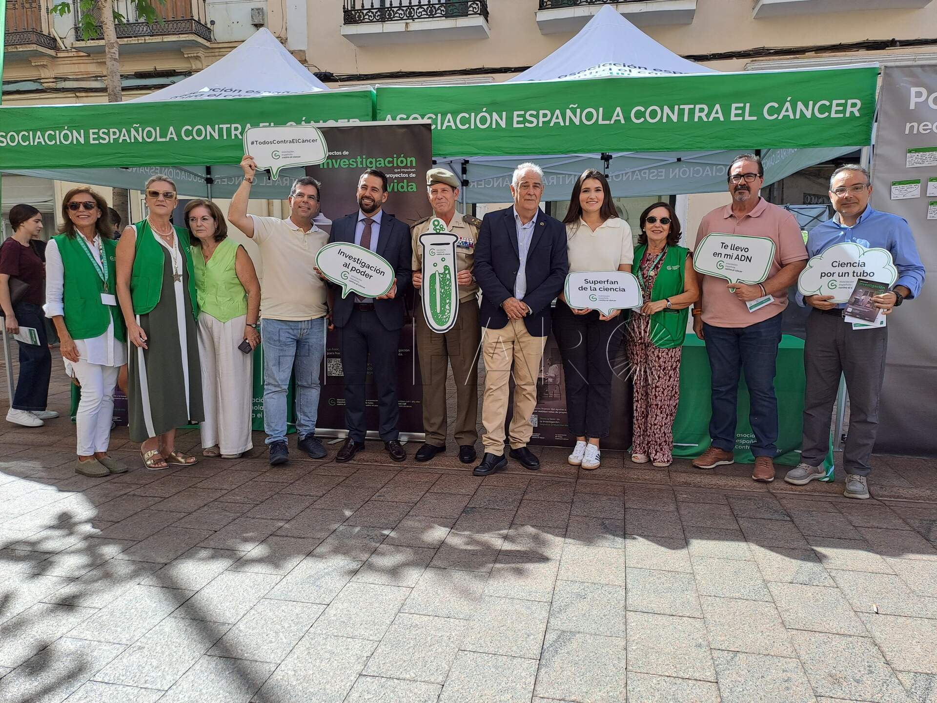 La AECC acerca a Melilla la importancia de la investigación contra el cáncer