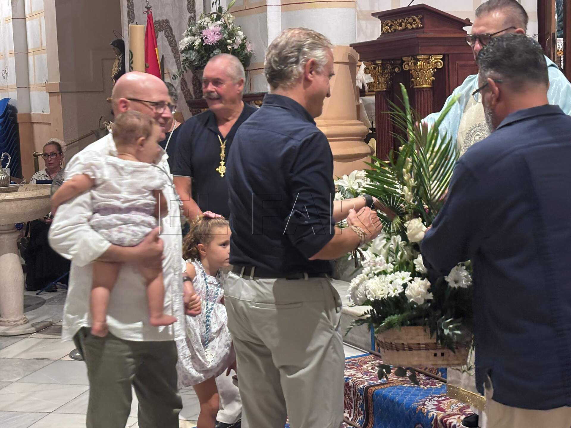 Presentación de los niños ante la patrona de Melilla en el Sagrado Corazón de Jesús