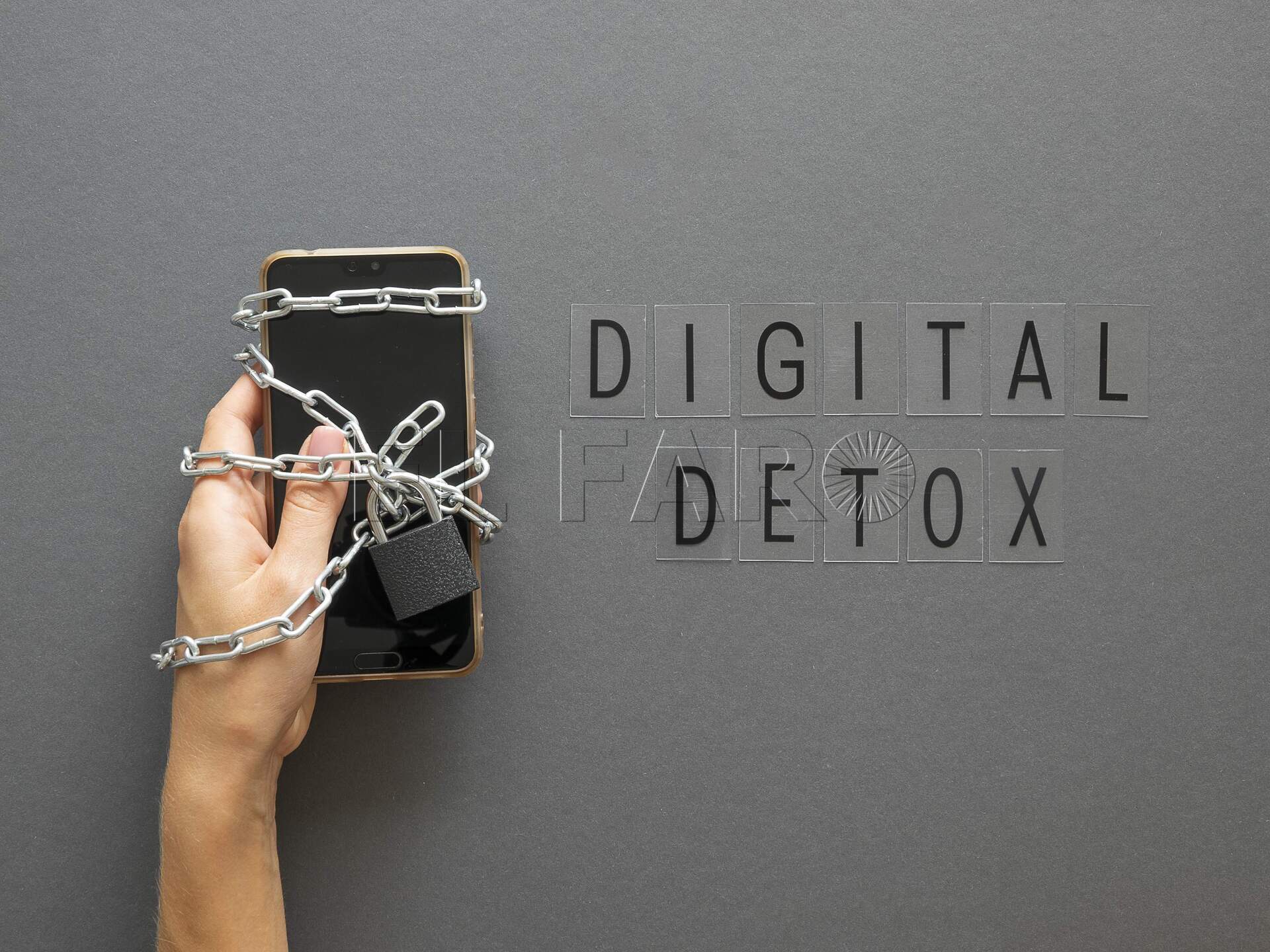 Seis consejos que están en tu mano para desintoxicarte del teléfono móvil