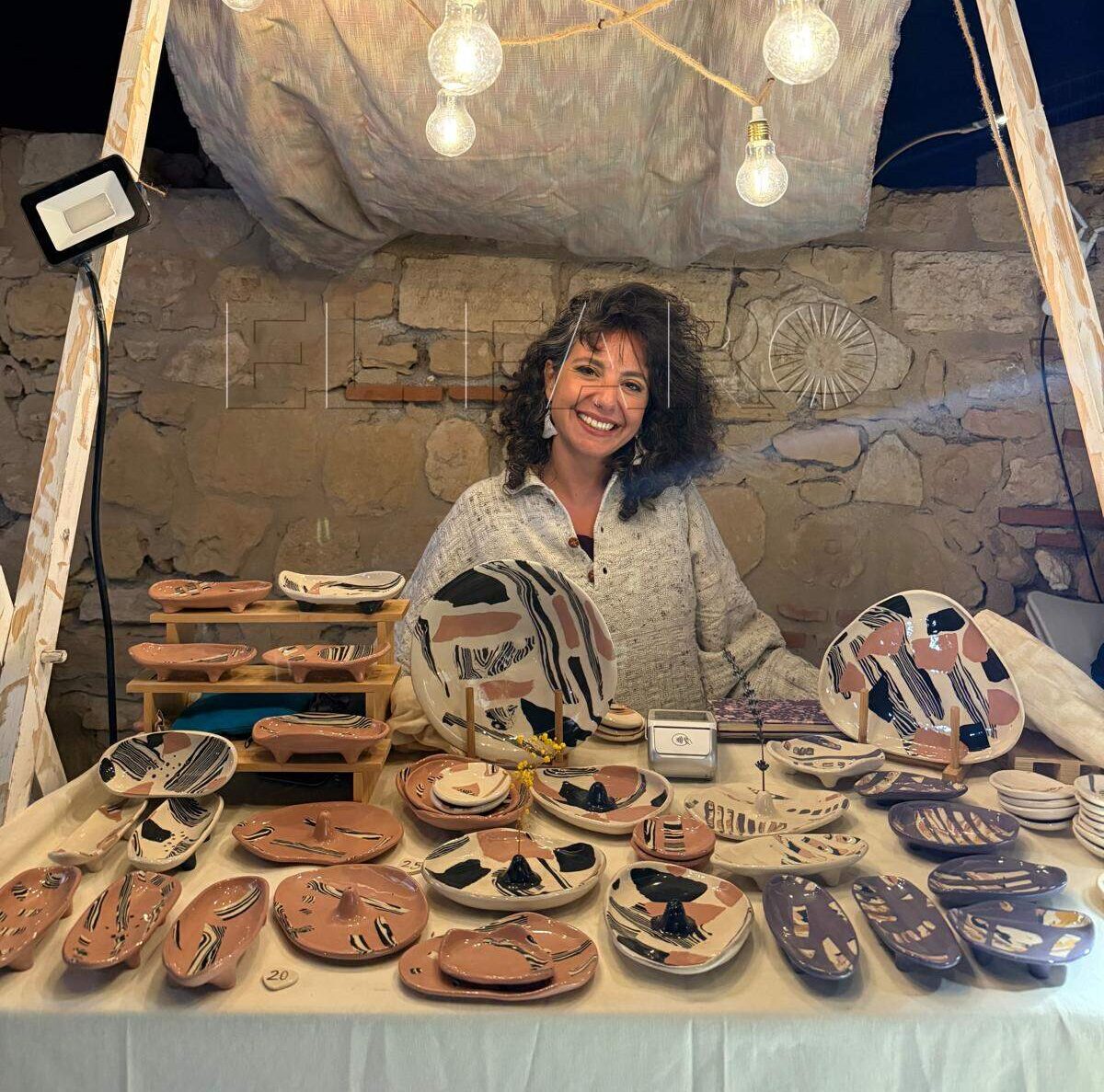Marian Vendrell, ceramista y propietaria del taller Mil Cien Grados. -Cedida por Vendrell-