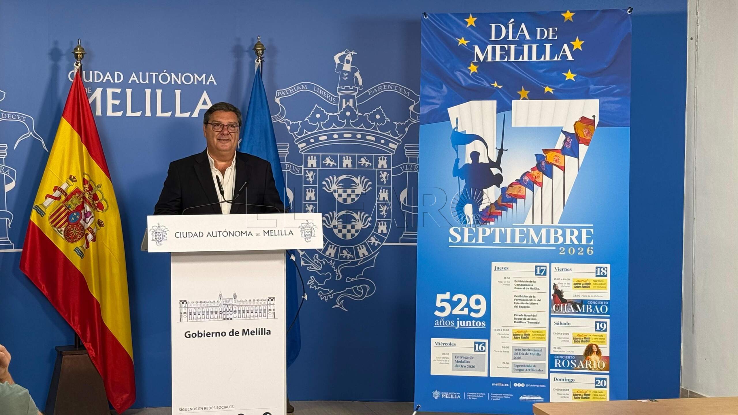 Francisco Díaz presentando las actividades por el Día de Melilla. -JCF-