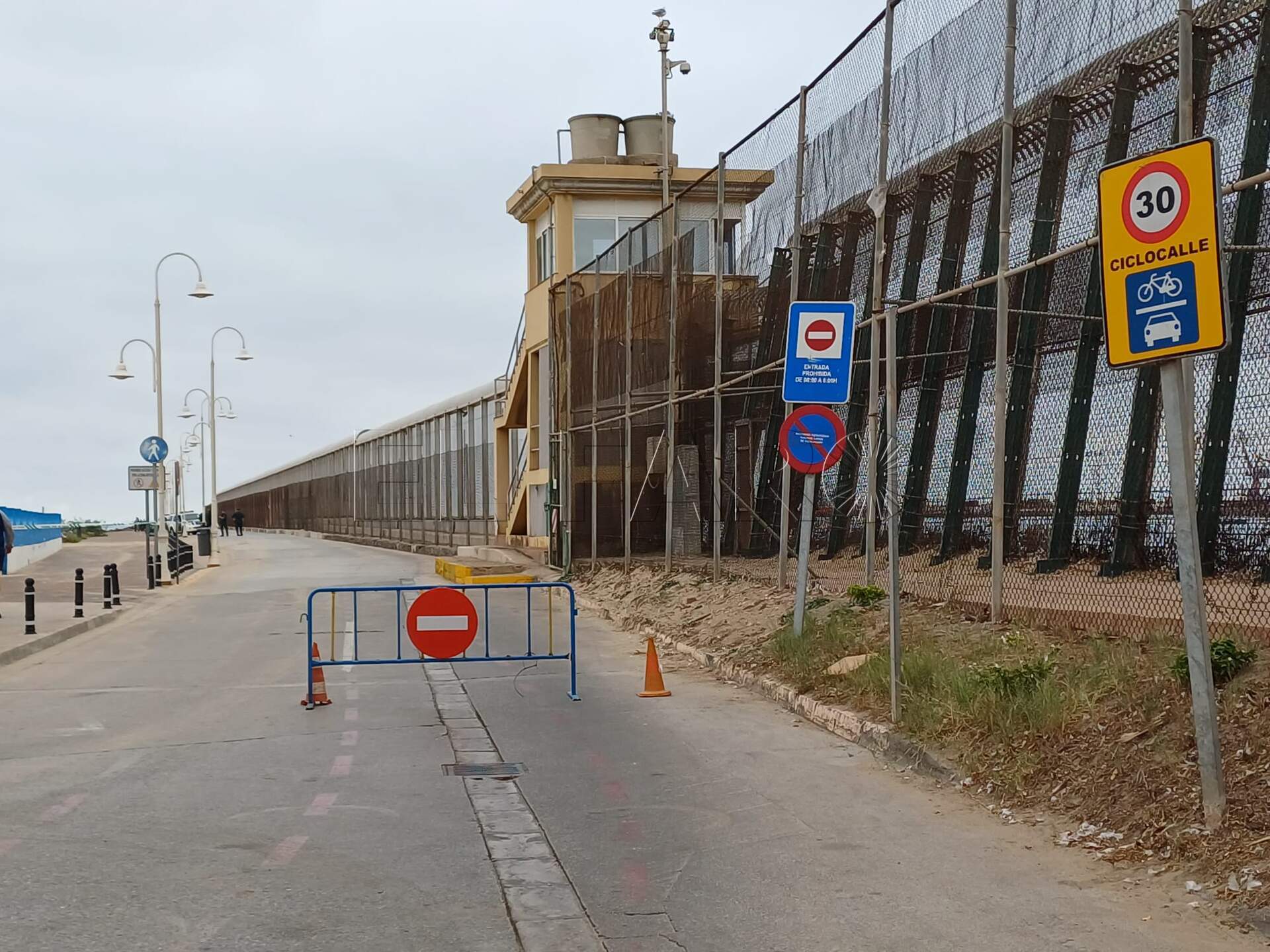 Calma en la frontera pese a las amenazas de salto