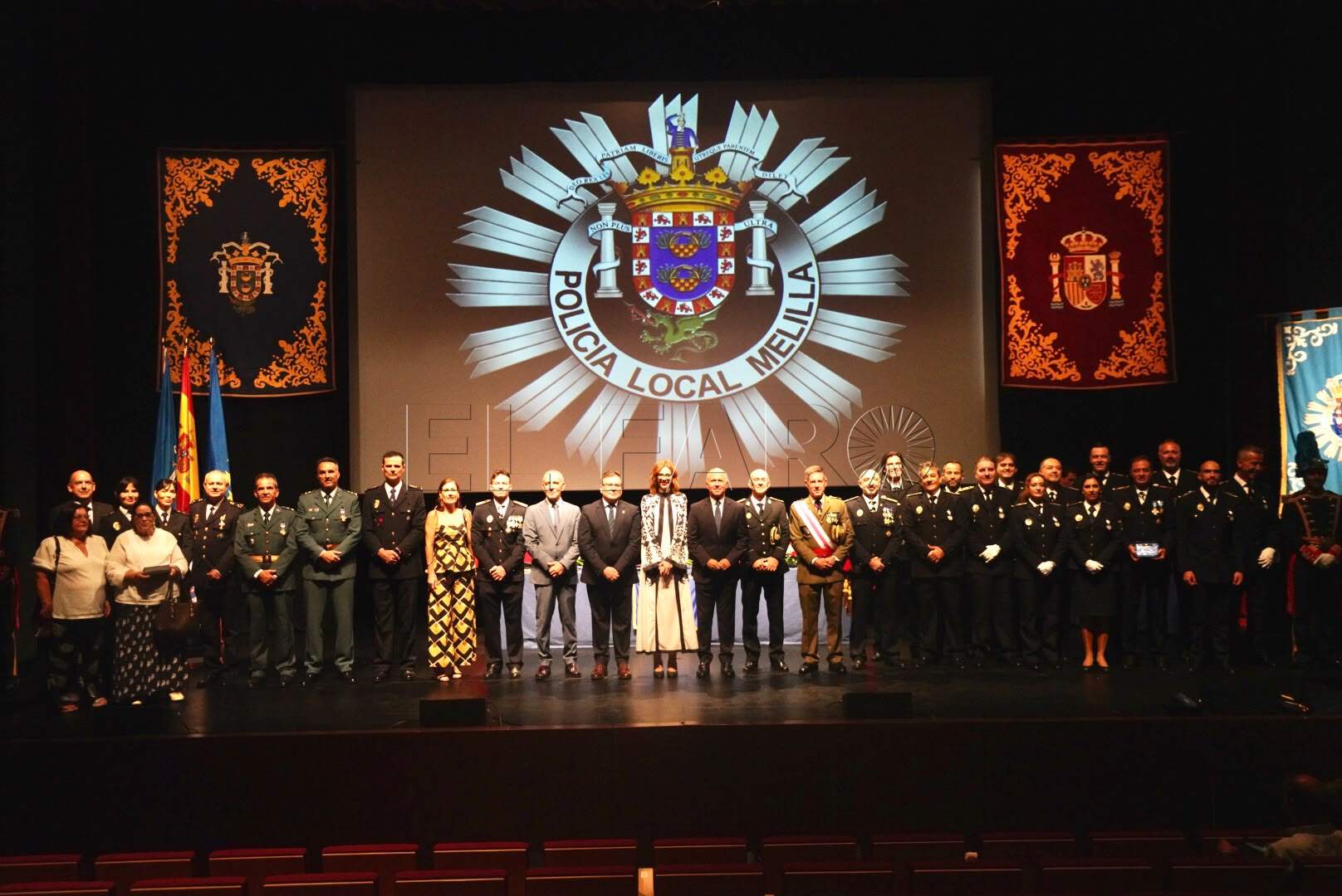 La Policía Local de Melilla condecora a los cuerpos de seguridad de Ceuta