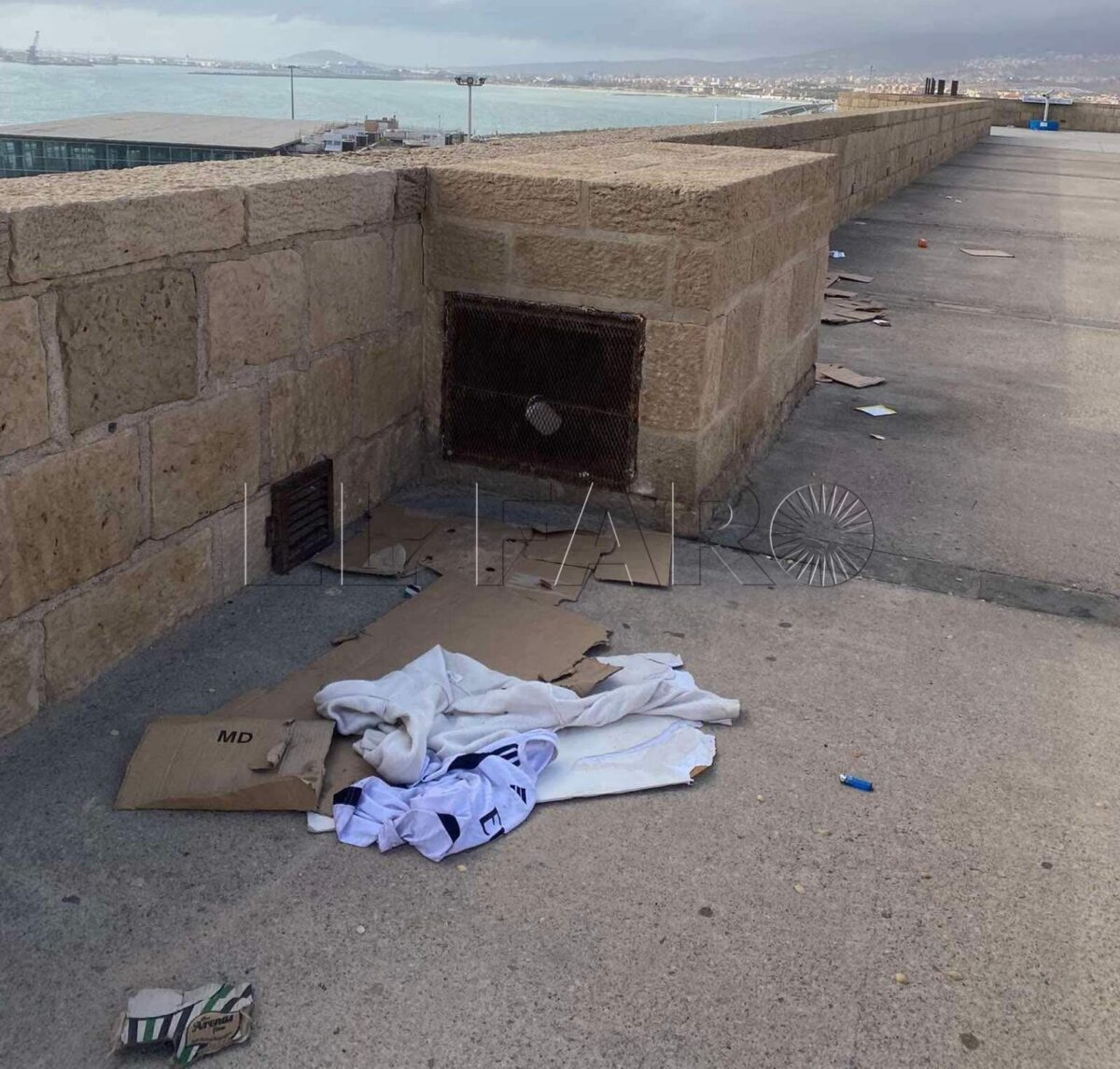 Vecinos de Melilla la Vieja denuncian suciedad y sensación de inseguridad por menores no acompañados