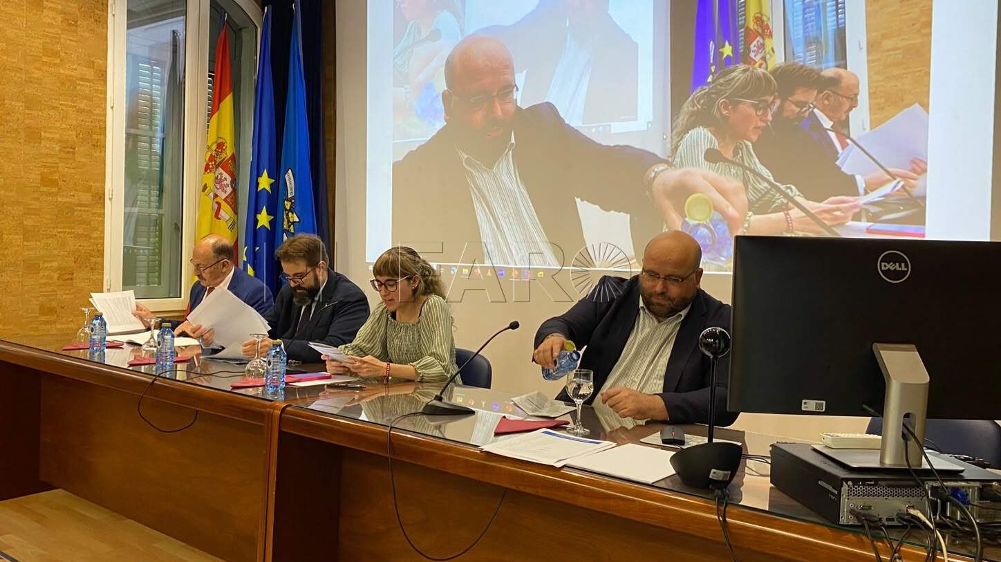 Juan Antonio Moliner reflexiona sobre las amenazas híbridas y afirma que merman a las sociedades