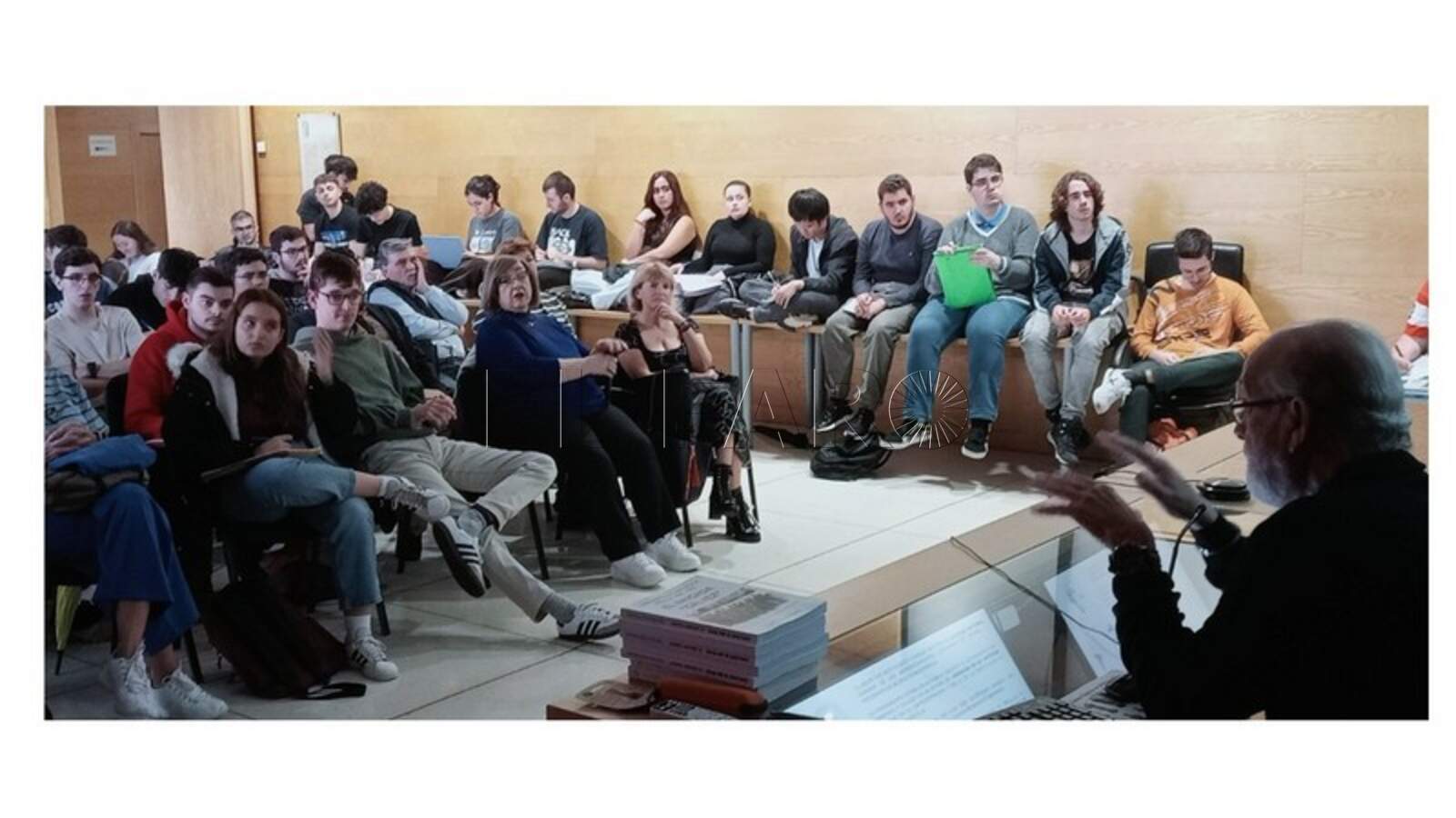 Peinado presenta en la Universidad de Vigo su libro sobre Villa Sanjurjo y Alhucemas