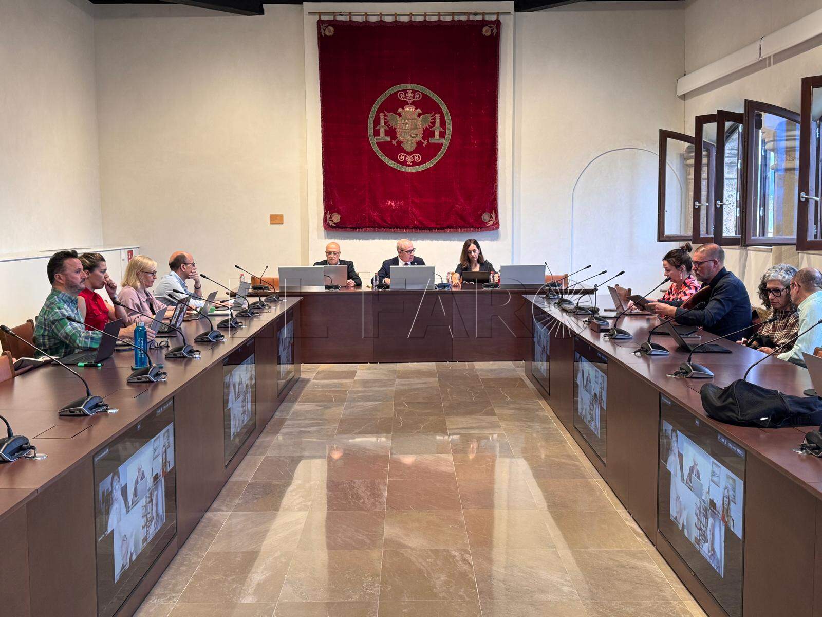 Melilla, Medalla de Oro de la Universidad de Granada junto con Ceuta
