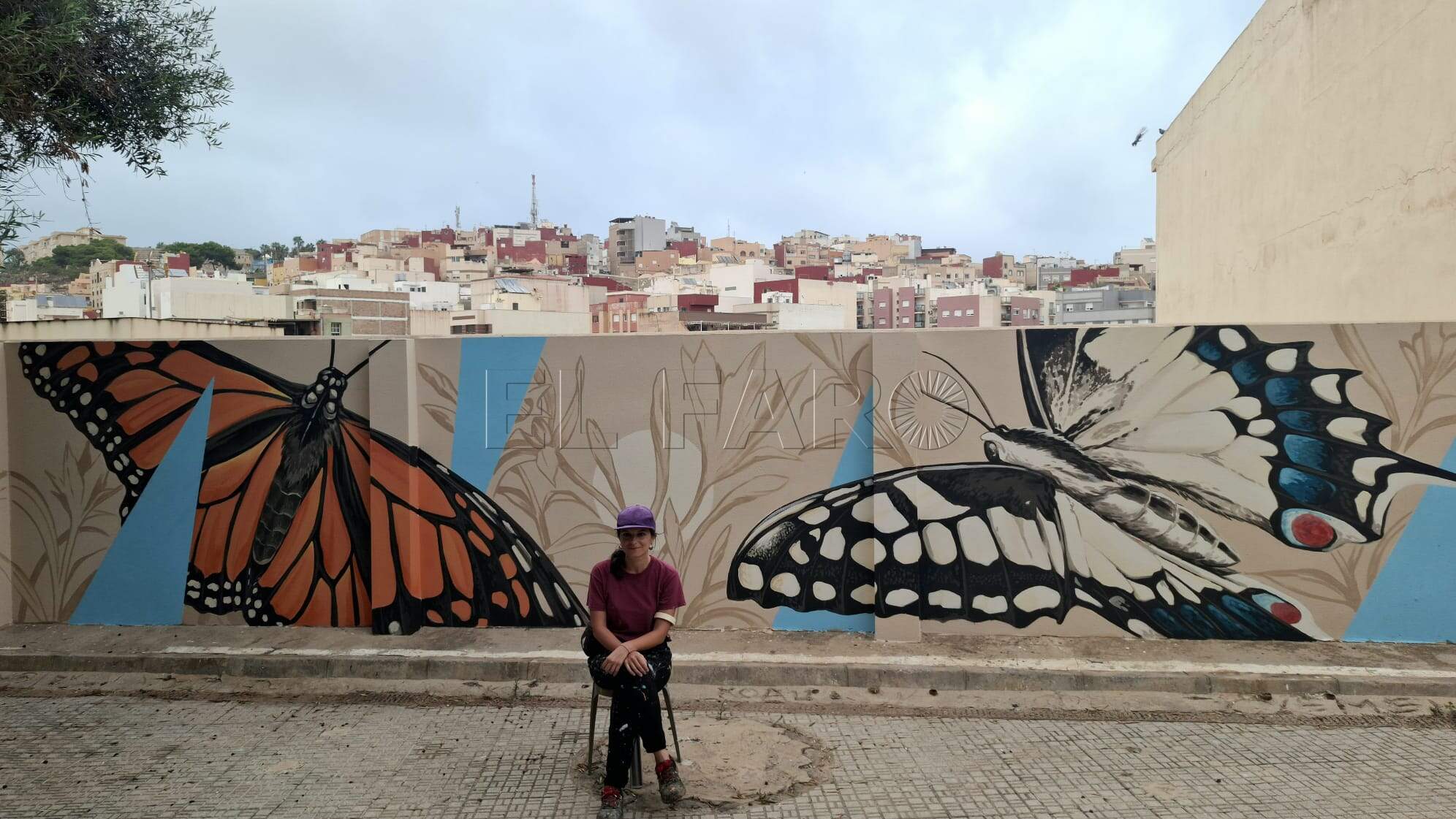 Dos mariposas toman el vuelo sobre el Rastro de la mano de Chiara Abramo