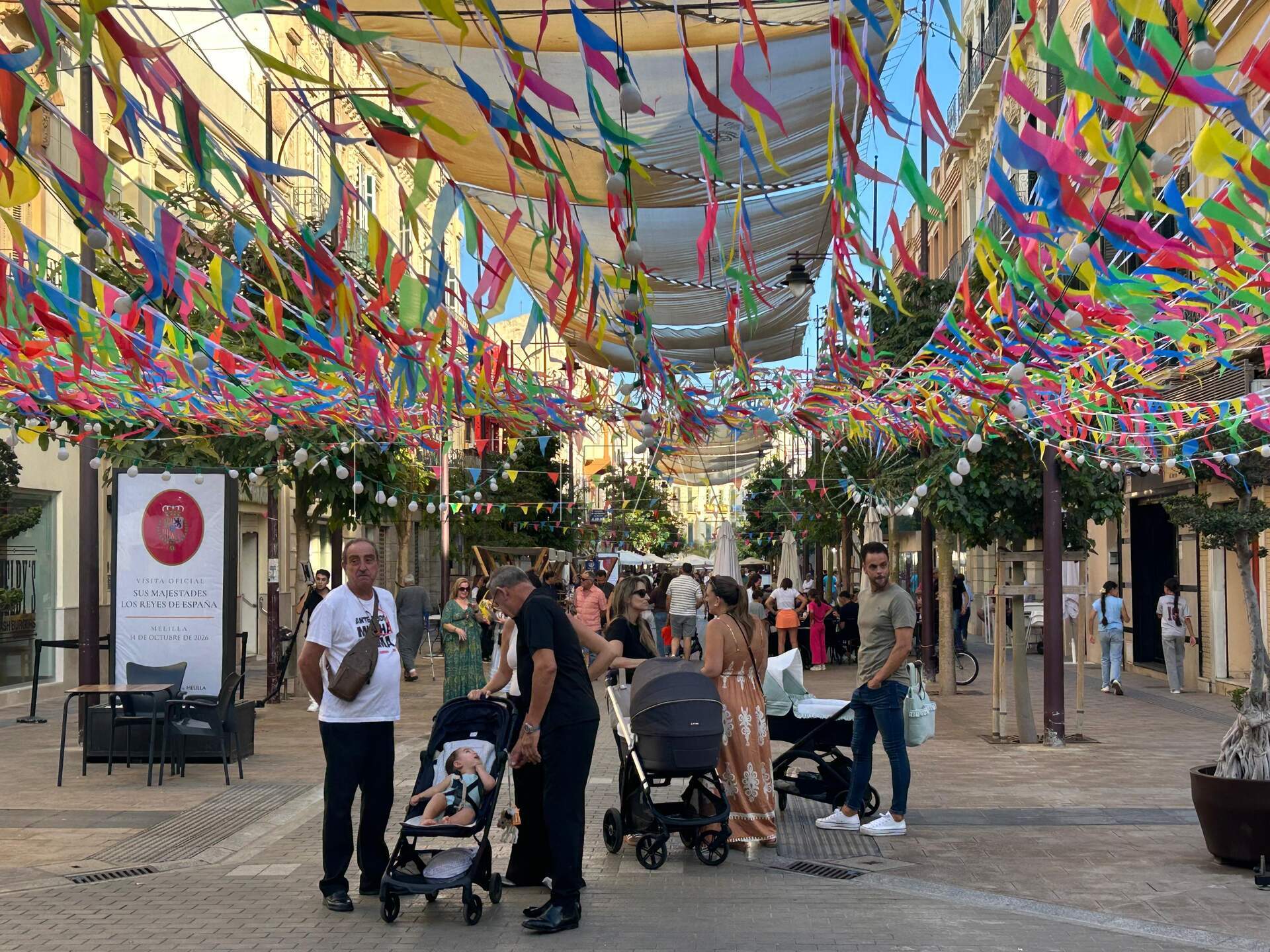 La IV Verbena de Zona Centro llena de ambiente las calles del centro de Melilla