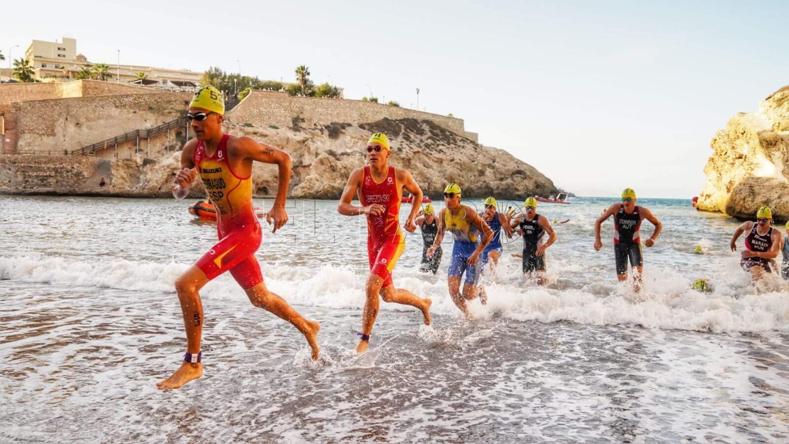 El Campeonato de Europa de Triatlón Youth celebra sus semifinales en Melilla (incluye galería de fotos)