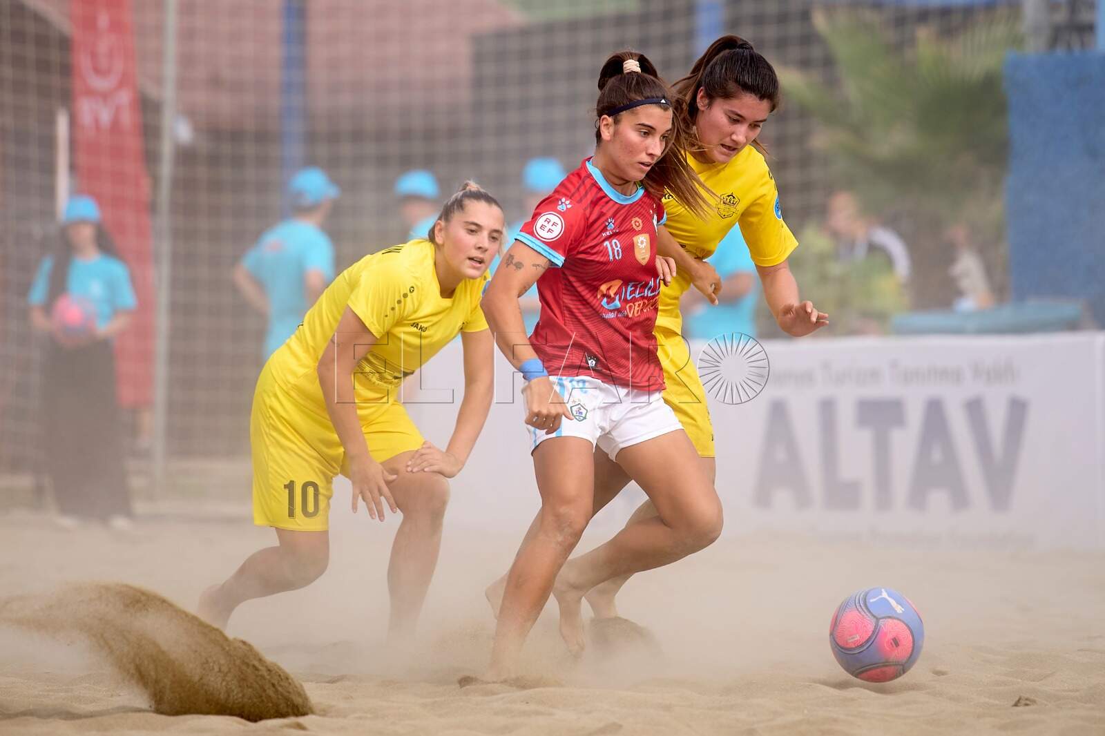 Gran debut del Higicontrol en el Mundial de fútbol playa femenino