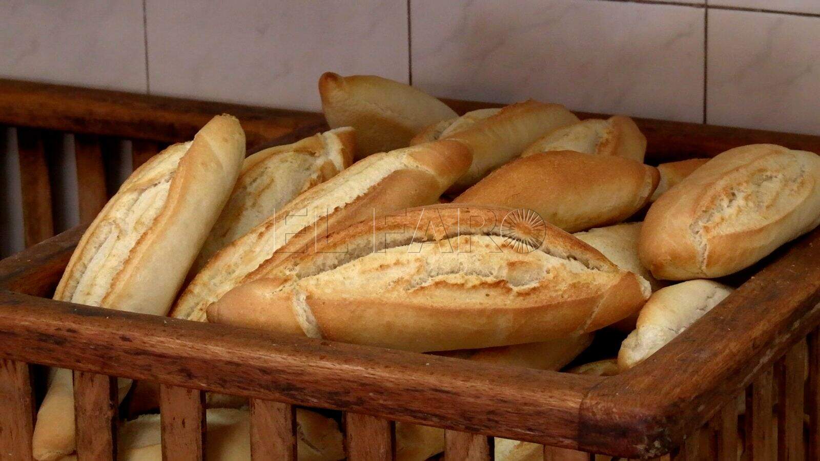 La venta de pan blanco cae un 40 % en Melilla mientras crece el consumo de integral