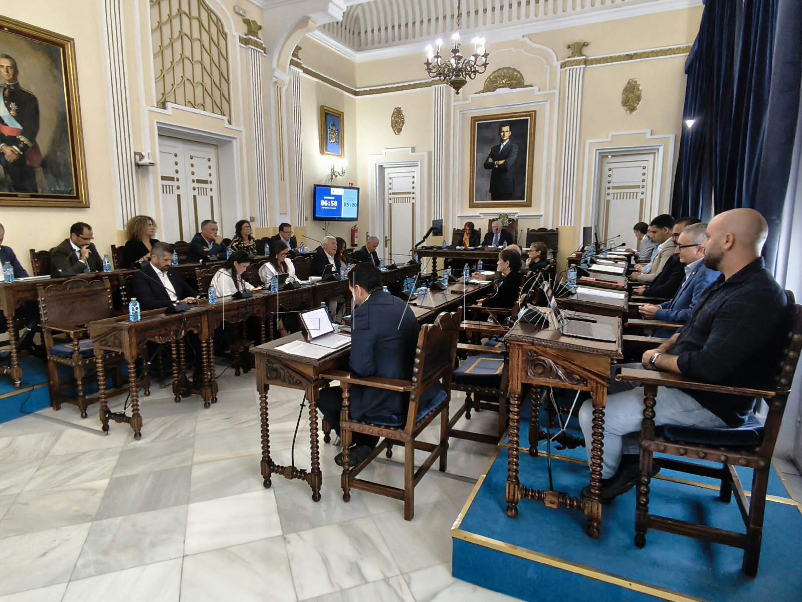 Aprobado por mayoría absoluta el contrato de vigilancia de seguridad privada