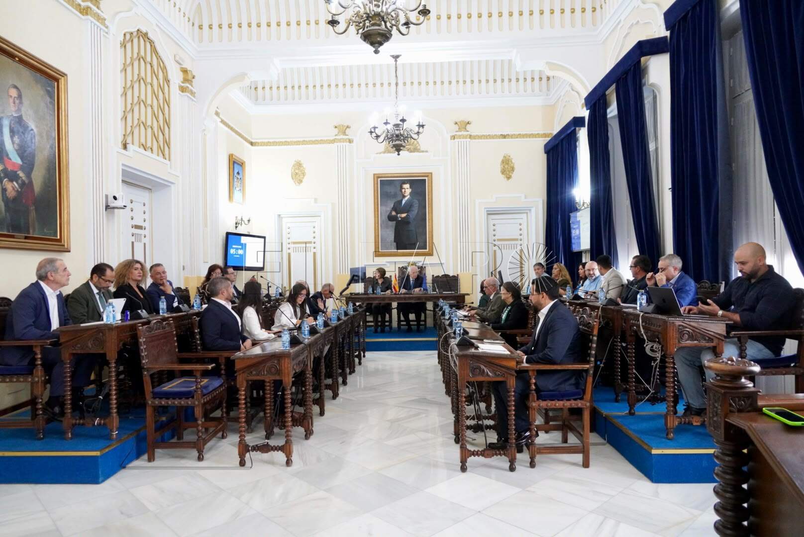 La Asamblea tumba la moción del Grupo Socialista para arreglar desperfectos en Tiro Nacional y Averroes