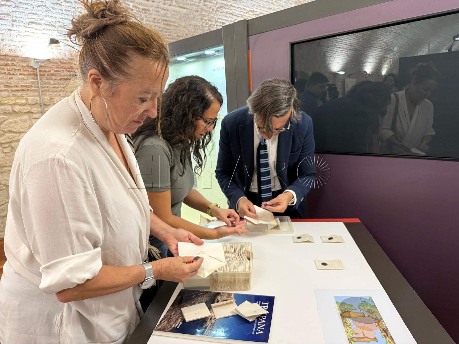 Melilla avanza en la investigación de más de 2000 monedas cartaginesas