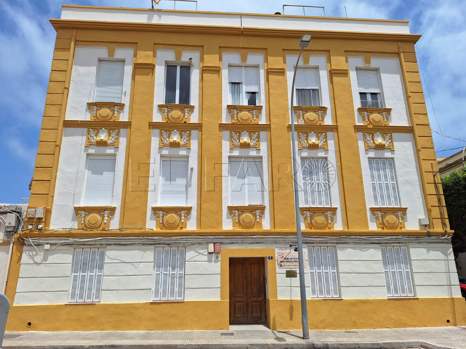 La Biblioteca Militar de Melilla abre al público sus fondos antiguos