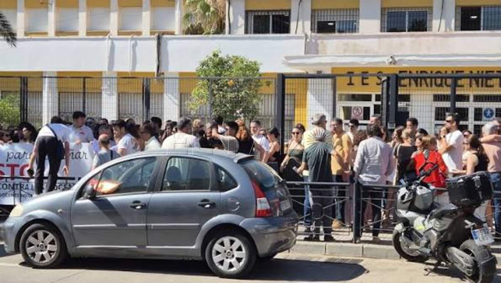 Los docentes critican la “improvisación” de la Delegación sobre la jornada del miércoles