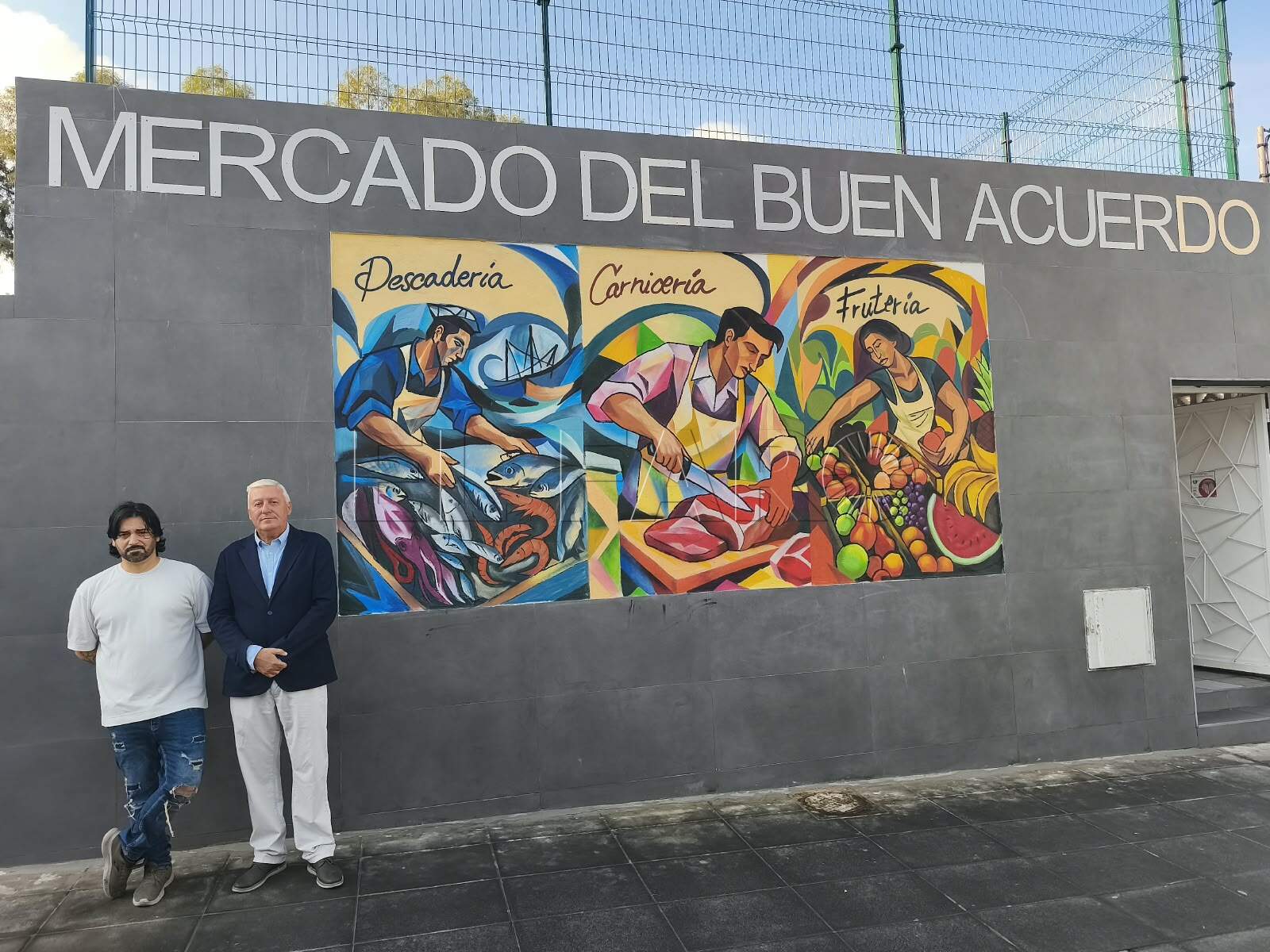Medio Ambiente y el artista Miguel Duplas presentan el nuevo mural del Mercado Buen Acuerdo